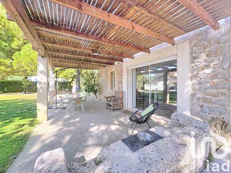 Maison - 268 m² - 9 pièces