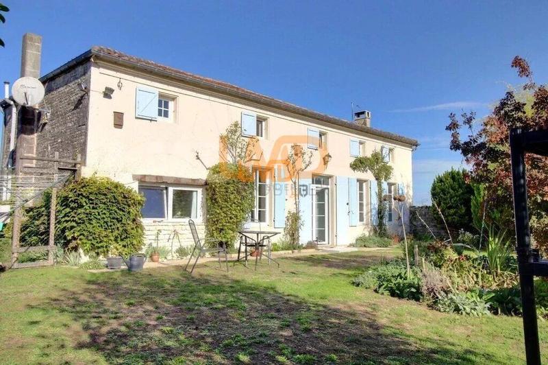 Maison - 232 m² - 8 pièces