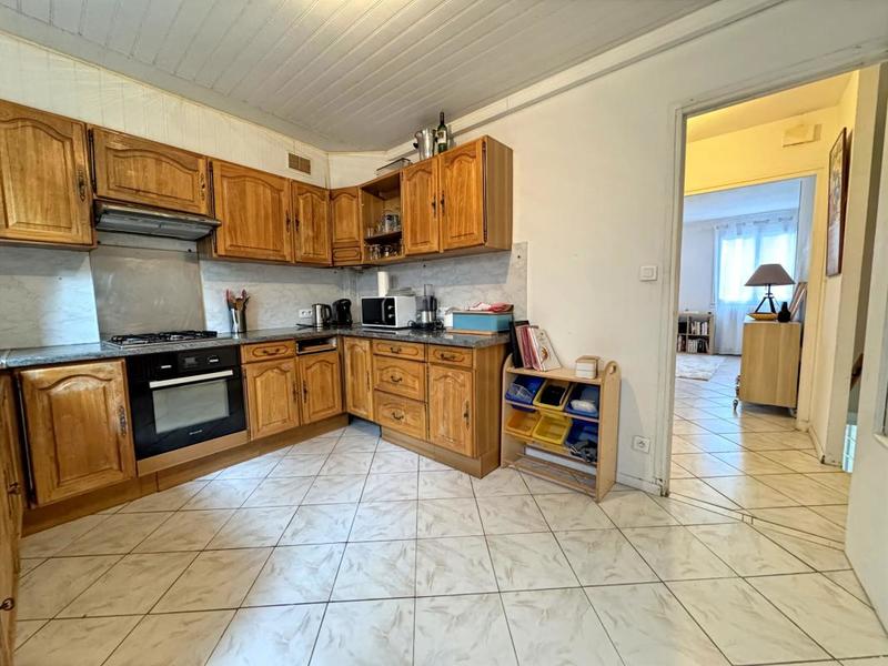Maison - 85 m² - 4 pièces
