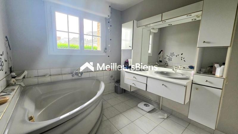 Maison - 135 m² - 6 pièces