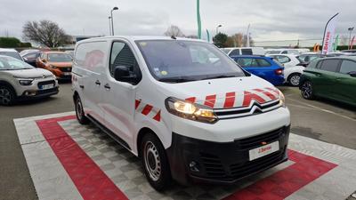 Citroën Jumpy Fourgon m bluehdi 120 ss bvm6 driver 300 nm