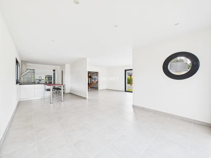 Maison - 178 m² - 7 pièces