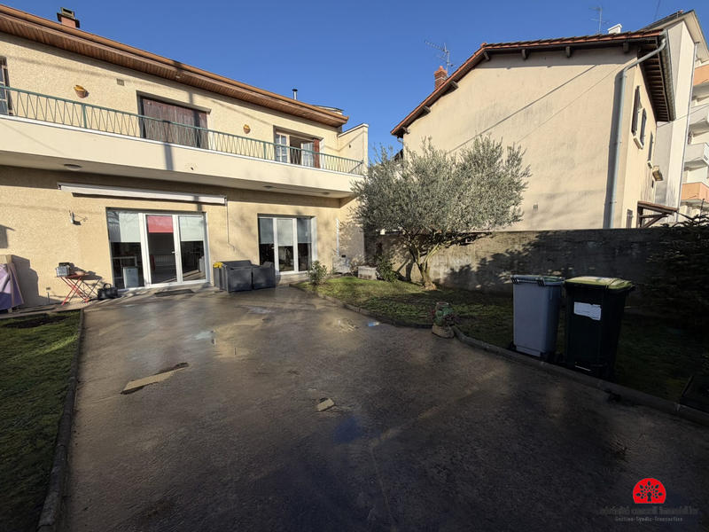 Maison - 170 m² - 6 pièces