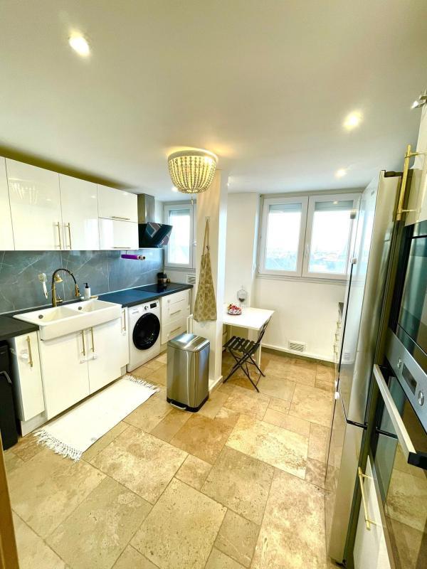 Appartement - 85 m² - 4 pièces