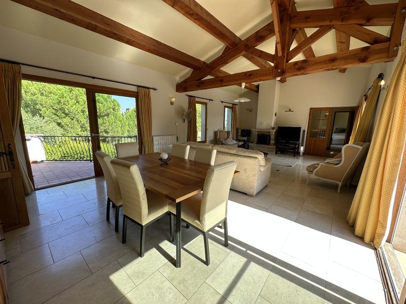 Maison contemporaine - 199 m² - 6 pièces