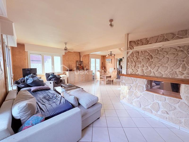 Maison - 140 m² - 6 pièces