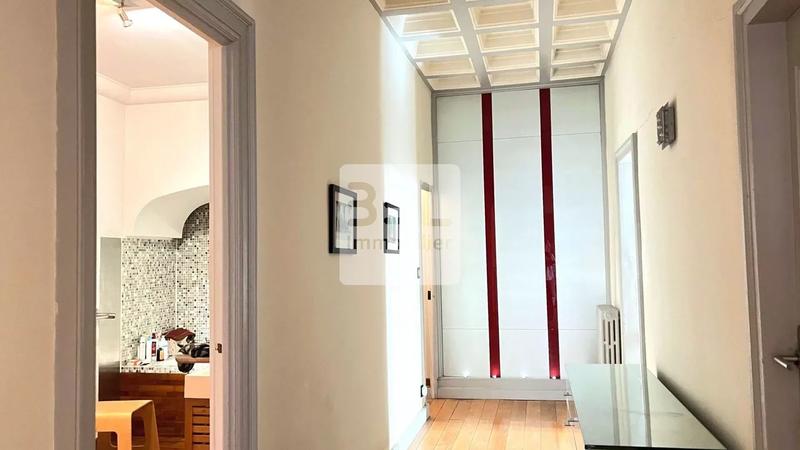 Appartement - 205 m² - 6 pièces