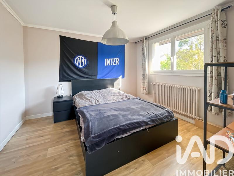 Maison - 200 m² - 8 pièces