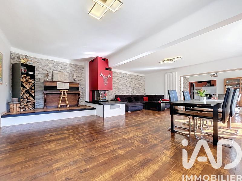 Maison - 272 m² - 11 pièces