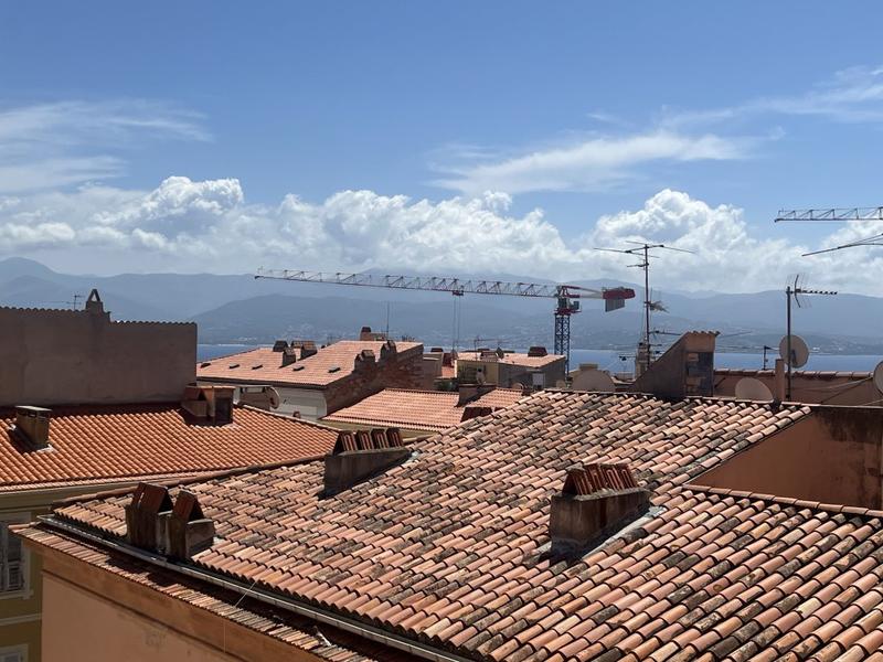 Appartement - 92 m² - 4 pièces