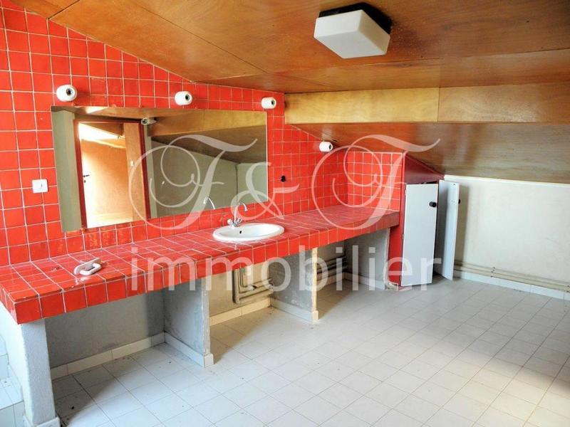 Propriété - 3 000 m²