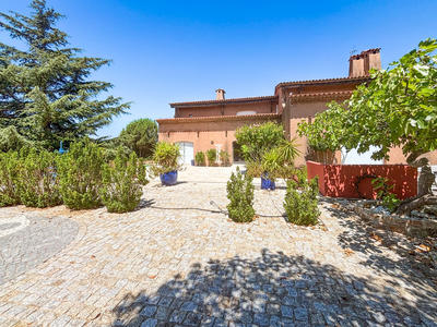 Maison - 500 m² - 15 pièces