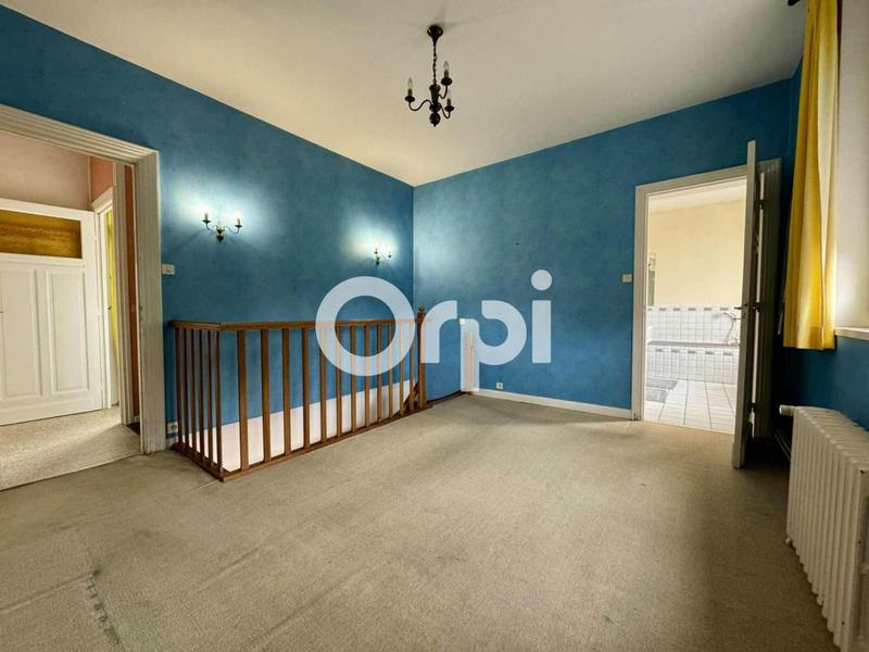 Maison - 206 m² - 7 pièces