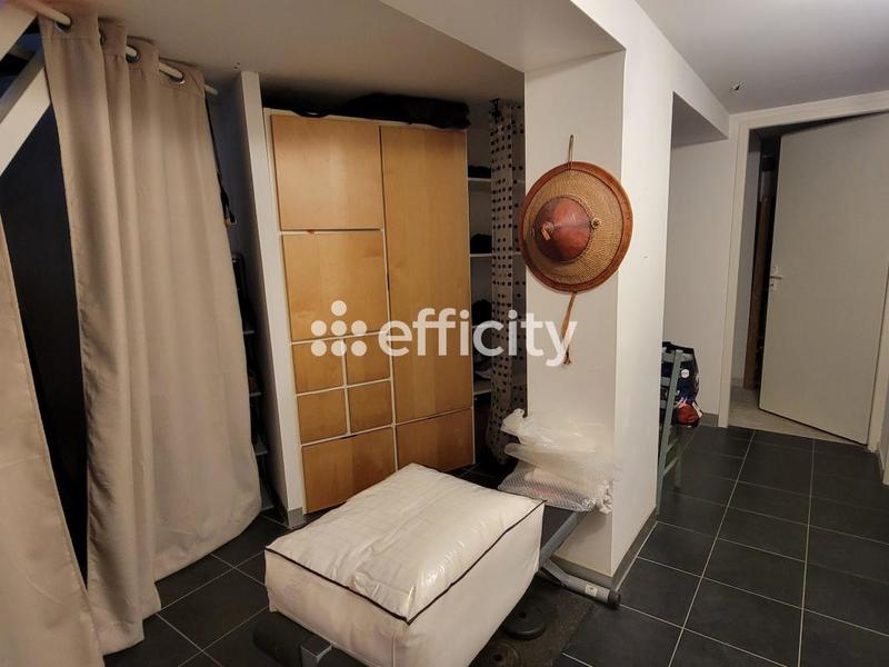 Maison - 210 m² - 5 pièces