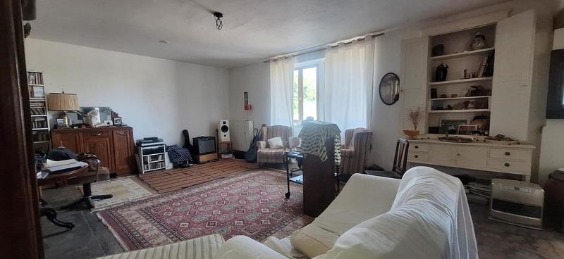 Maison - 230 m² - 8 pièces