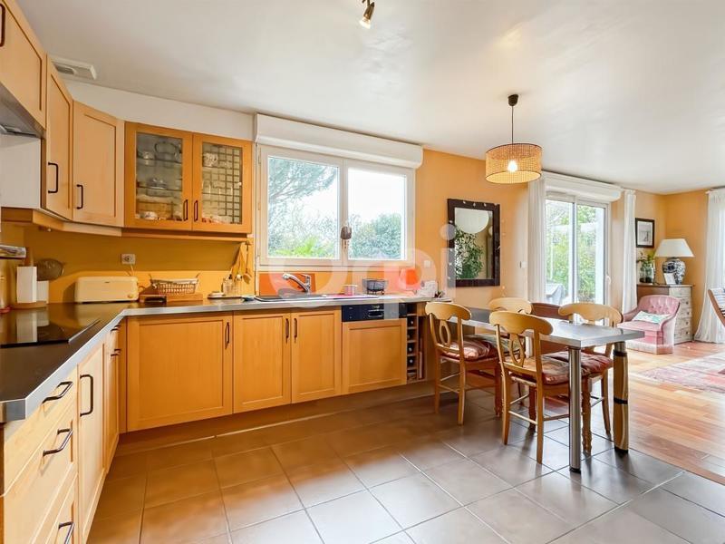 Maison - 142 m² - 5 pièces