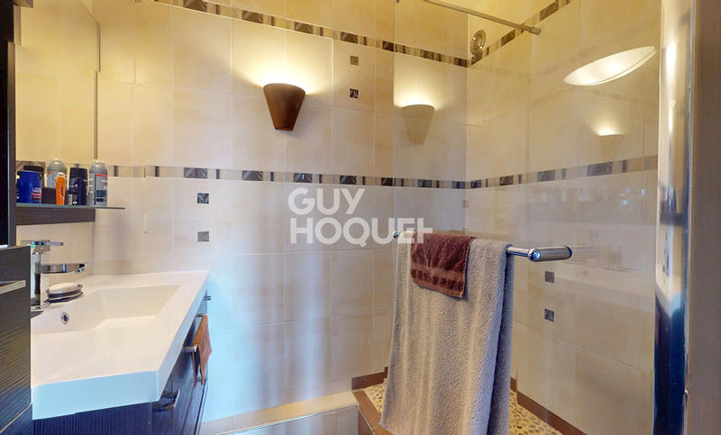 Appartement - 70 m² - 2 pièces