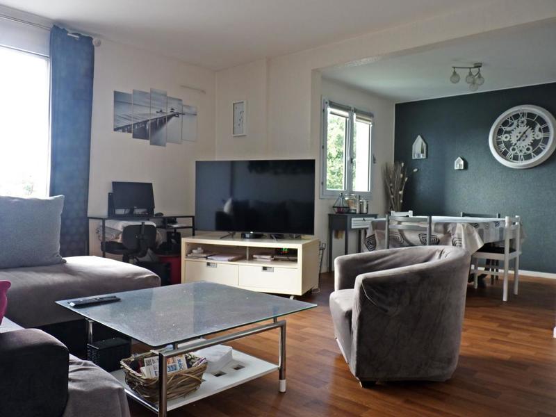 Appartement - 80 m² - 4 pièces