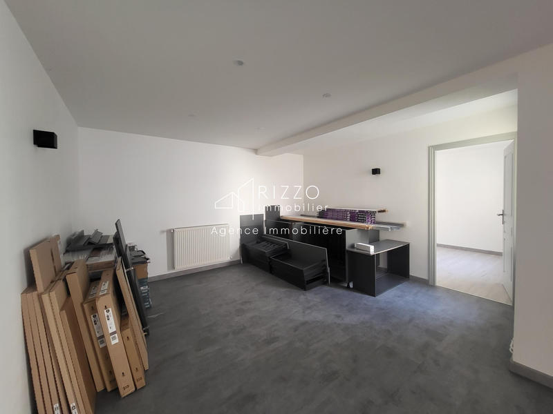 Appartement - 95 m² - 4 pièces