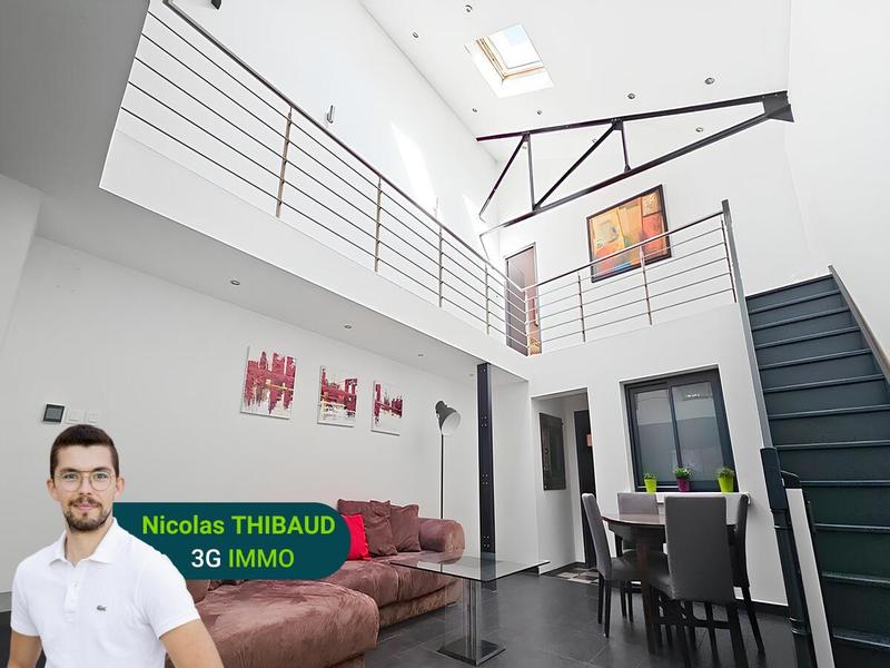 Loft - 109 m² - 4 pièces