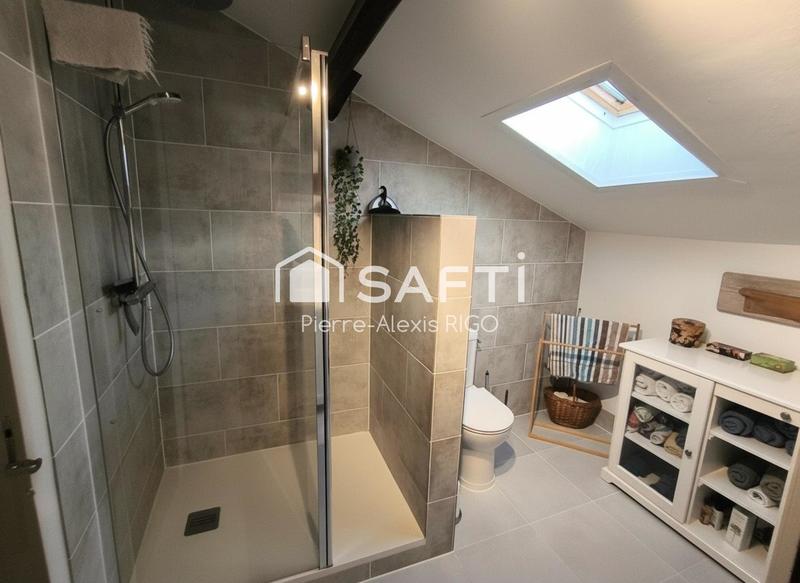 Maison - 185 m² - 6 pièces