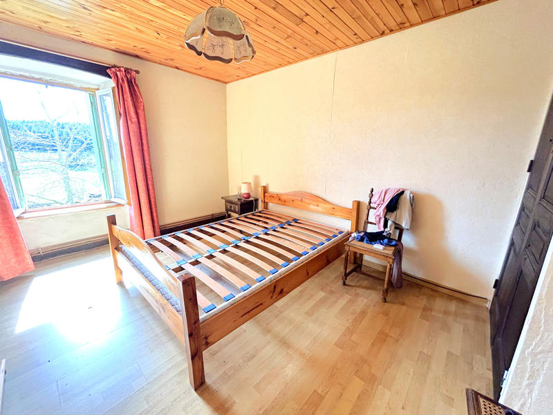 Maison - 104 m² - 4 pièces