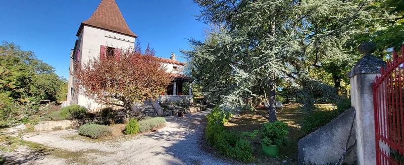 Maison d'architecte - 235 m² - 11 pièces