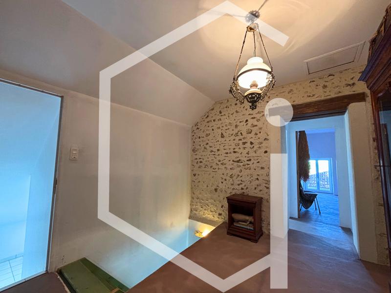 Maison - 143 m² - 5 pièces