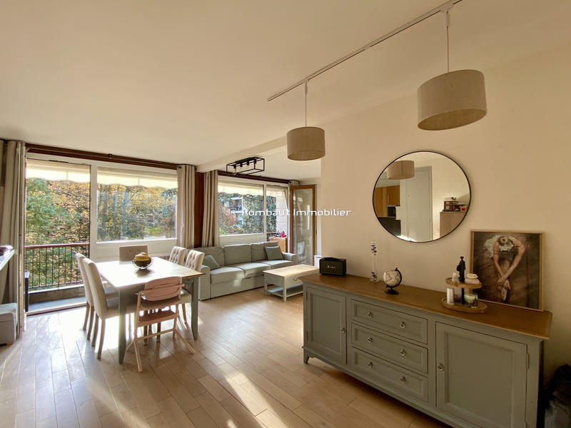 Appartement - 87 m² - 5 pièces