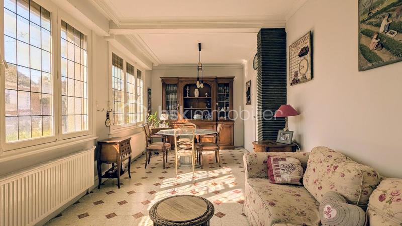 Maison de maîtres - 144 m² - 6 pièces