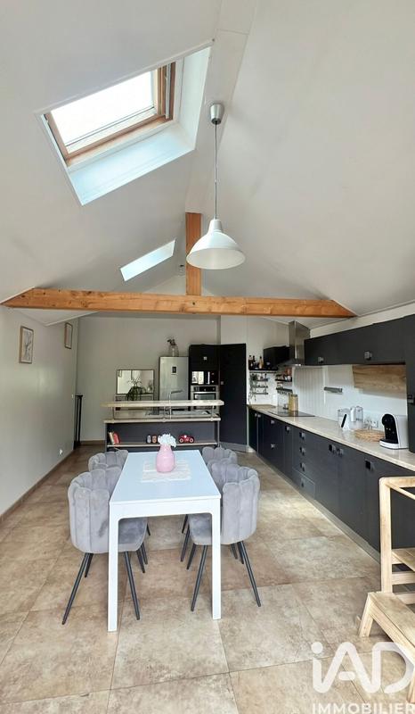 Maison - 153 m² - 7 pièces