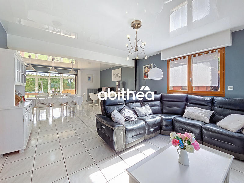 Maison - 182 m² - 6 pièces