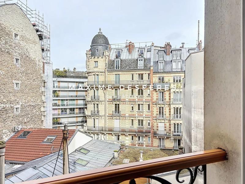 Appartement - 128 m² - 6 pièces