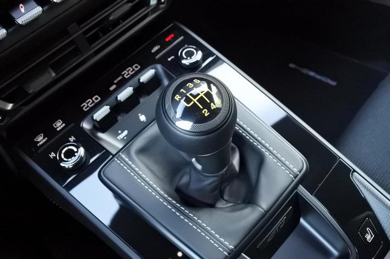 Porsche 911 (Type 992) 4.0 510ch Gt3 avec Pack Touring