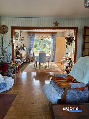 Maison - 137 m² - 6 pièces