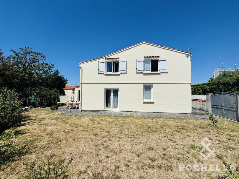 Maison - 122 m² - 5 pièces
