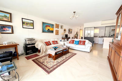 Appartement - 89 m² - 3 pièces