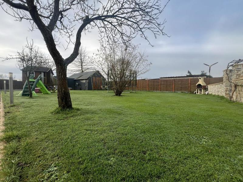 Maison - 140 m² - 7 pièces