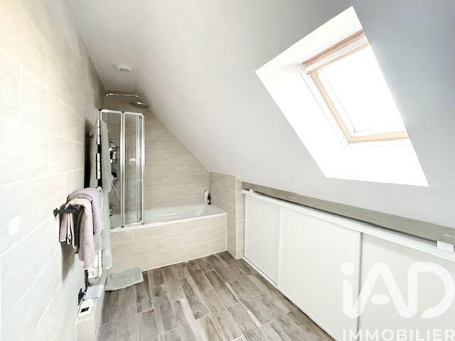 Maison - 147 m² - 8 pièces