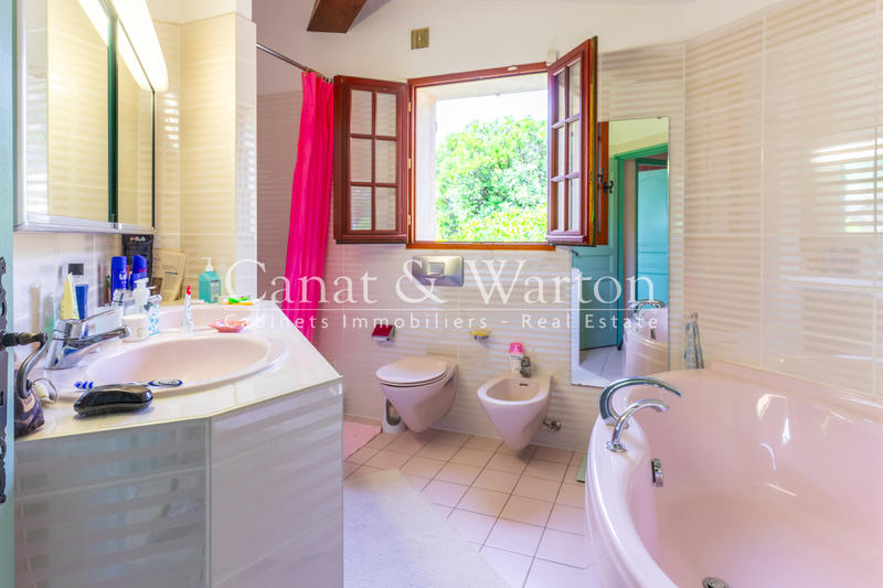 Villa - 140 m² - 5 pièces