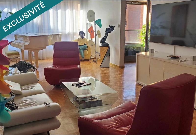 Appartement - 131 m² - 6 pièces