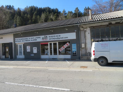 Fonds de commerce - 200 m²