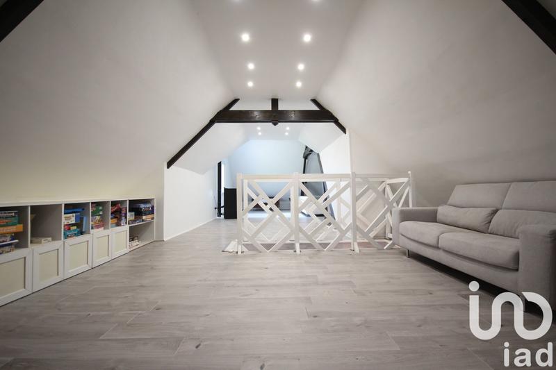 Maison - 215 m² - 7 pièces