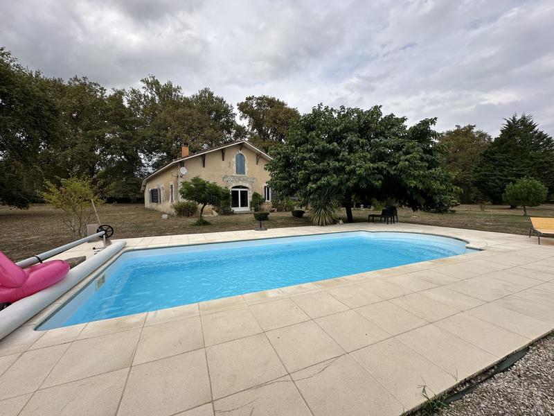 Bastide - 280 m² - 7 pièces