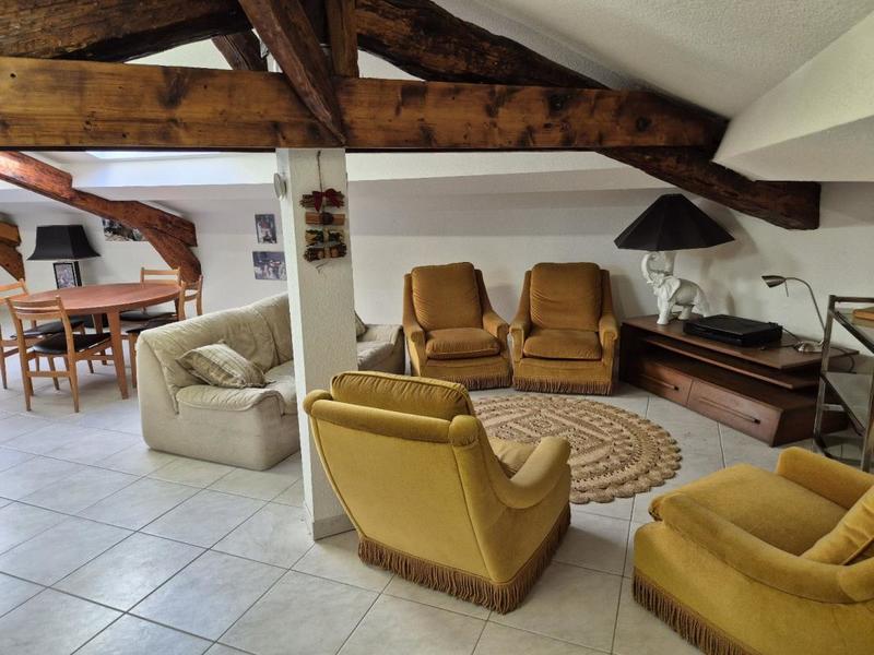 Duplex - 240 m² - 4 pièces