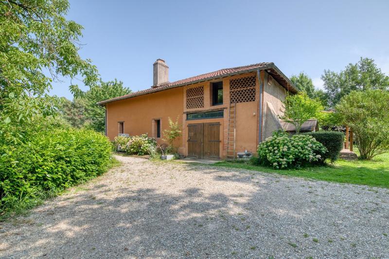 Maison - 226 m² - 9 pièces
