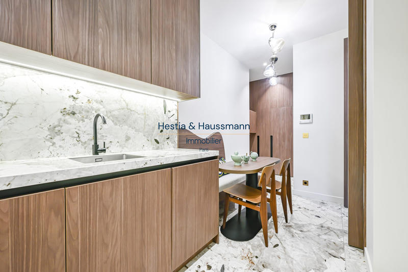 Appartement - 150 m² - 3 pièces