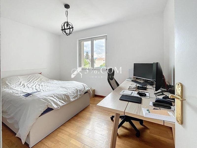 Maison - 268 m² - 11 pièces