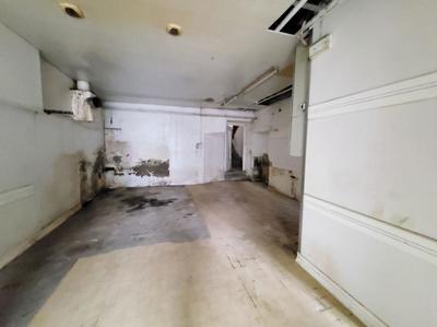 Immeuble - 217 m² - 6 pièces