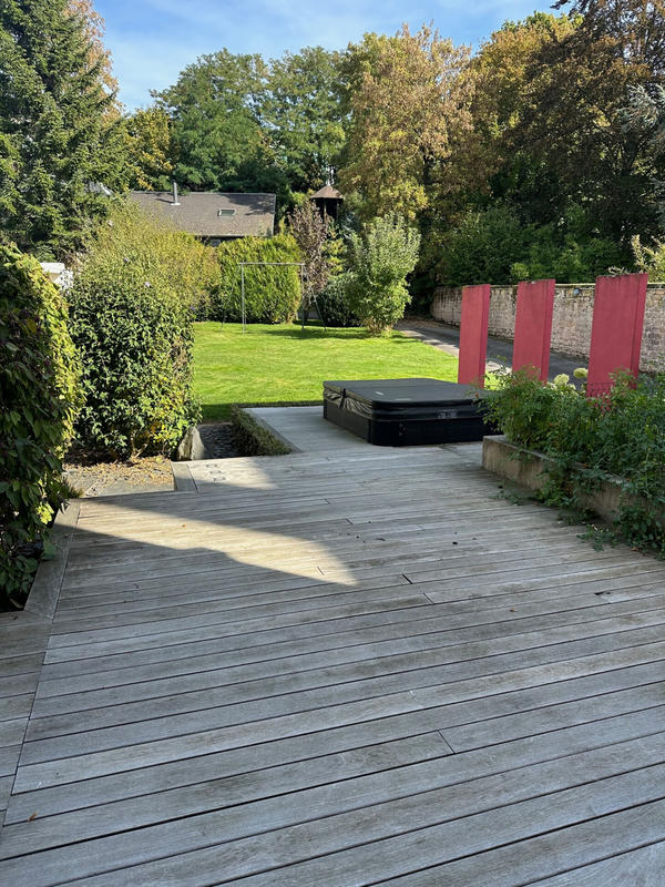 Maison - 370 m² - 11 pièces